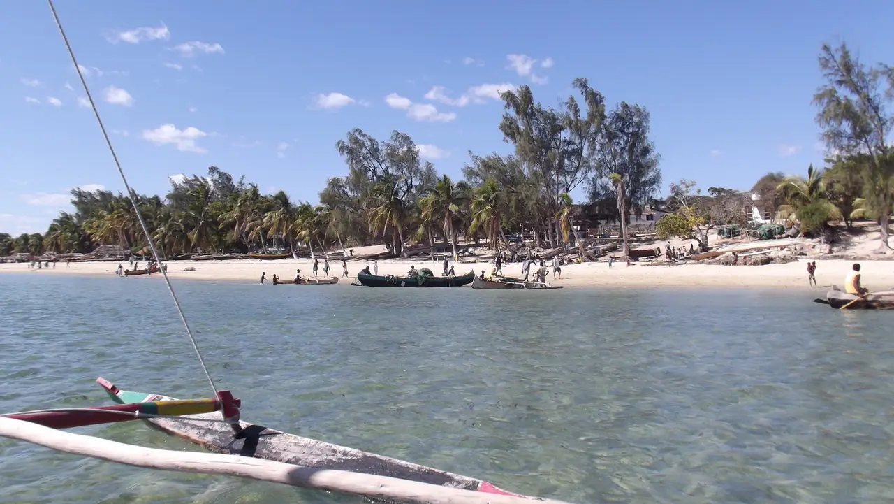 Piroghe sulla spiaggia di Ifaty