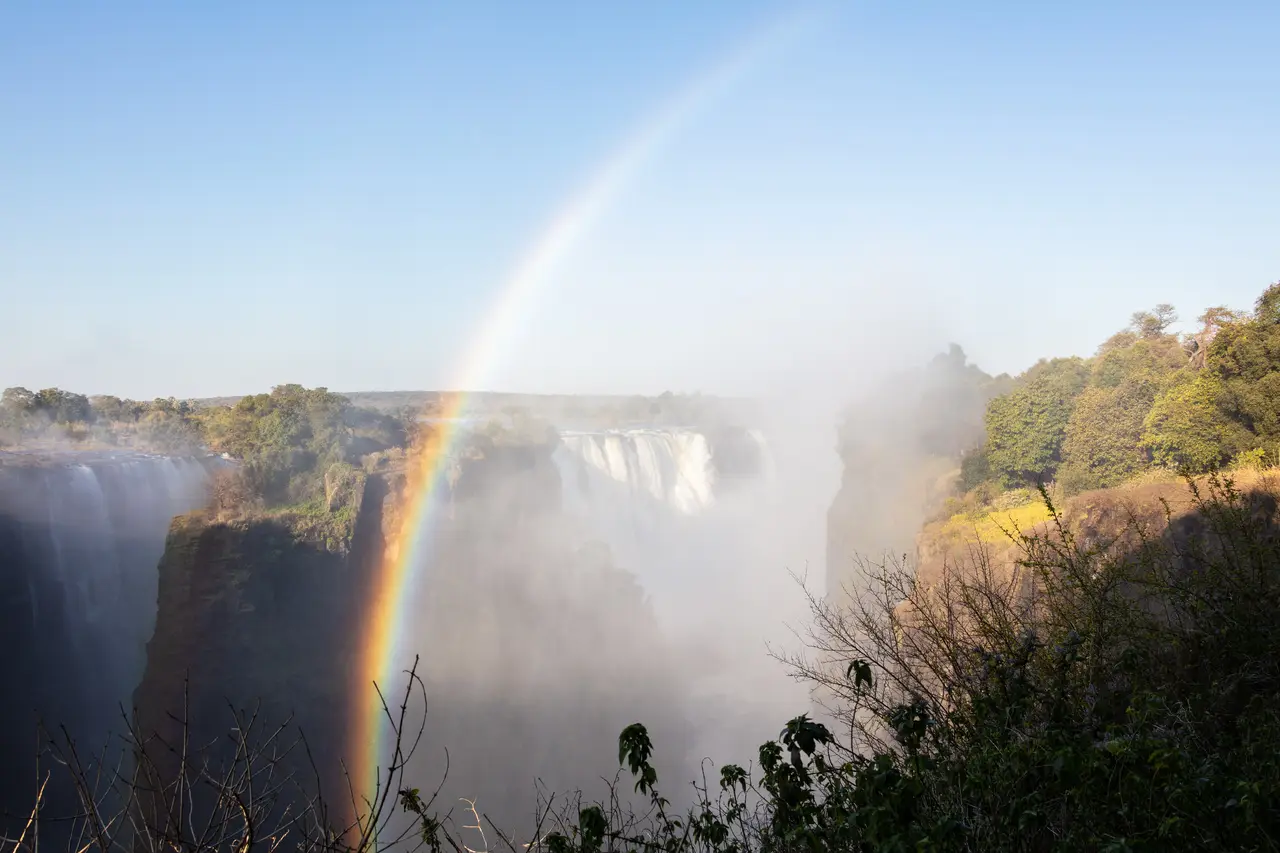 Cascate Vittoria con l’arcobaleno nella gola