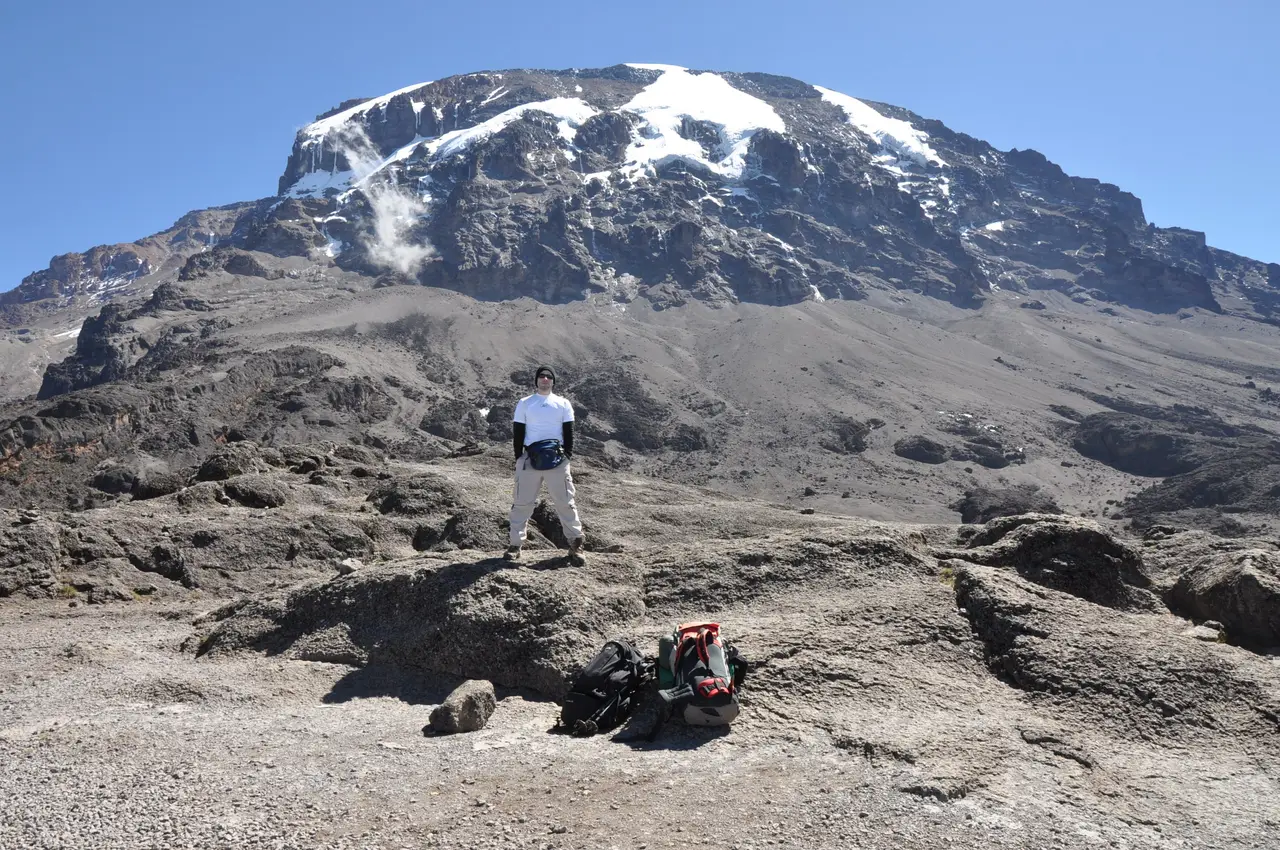 La Barranco Wall con il Kibo innevato